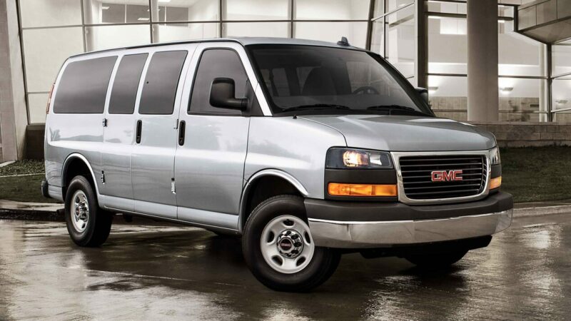 2024 GMC Savana Passenger 