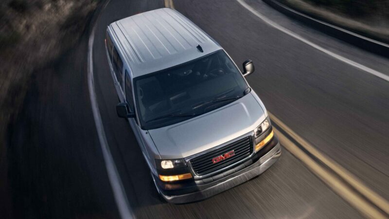 2024 GMC Savana Passenger 