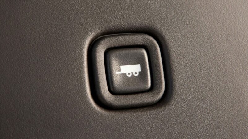 2024 GMC Savana Passenger LT