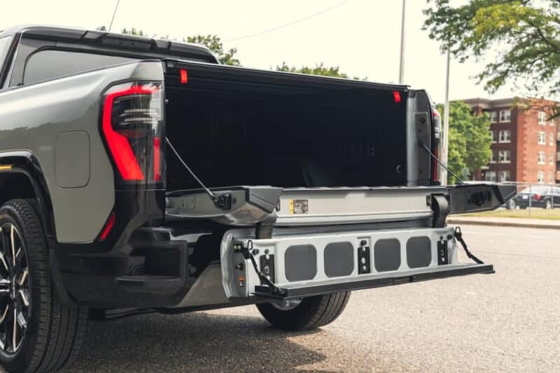 2025 GMC Sierra EV 