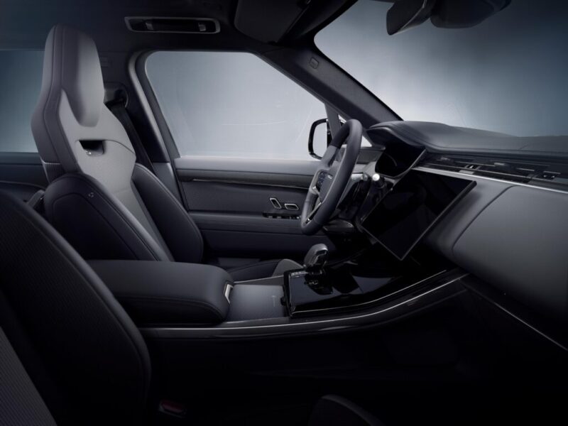 2025 Land Rover Range Rover Sport