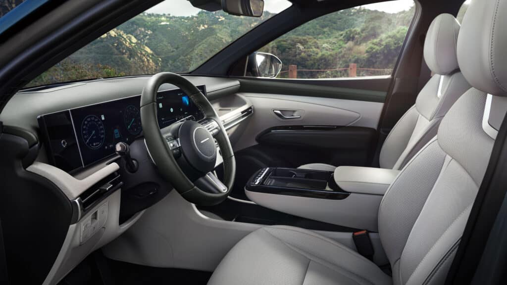 Leatherette or full leather seats