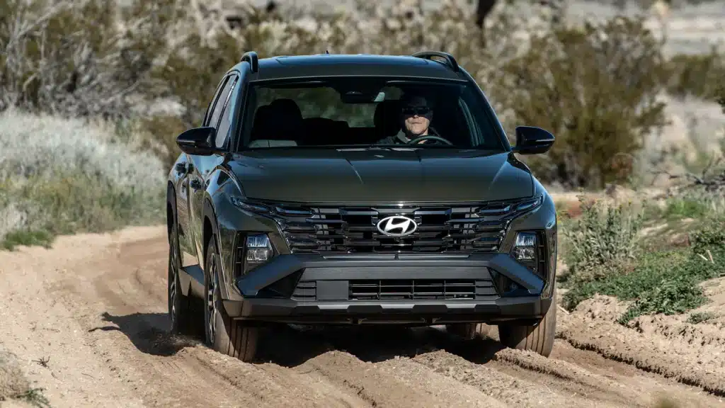 HTRACTM All-Wheel Drive with multi-terrain control modes