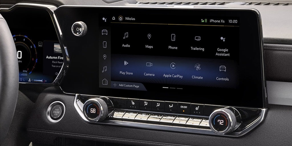 11.3-inch diagonal centre touch-screen