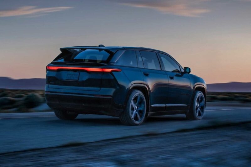 2025 Jeep Wagoneer S BEV 