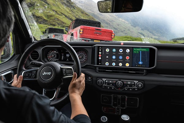 Command Centre On The Move