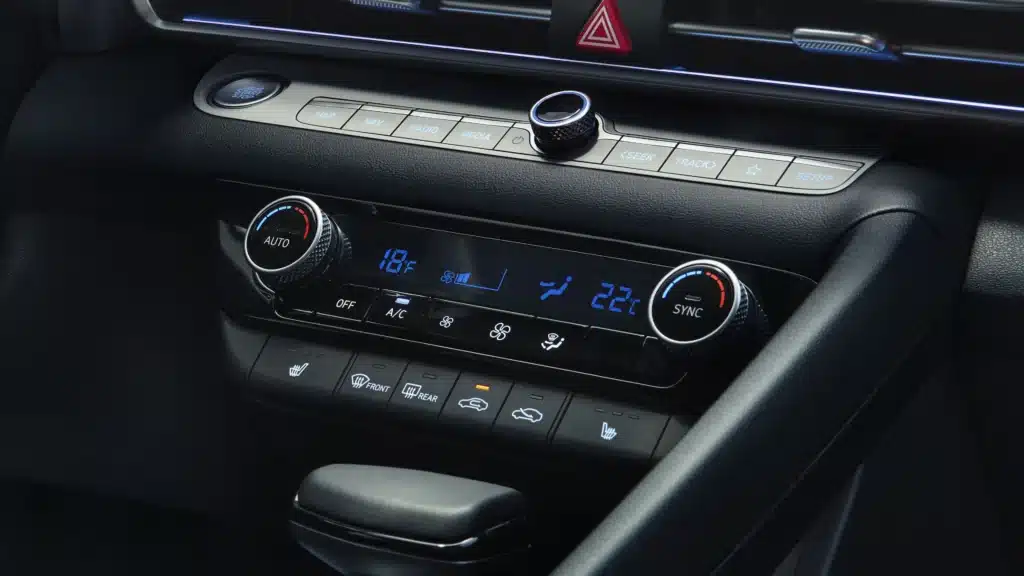 Dual-zone automatic climate control