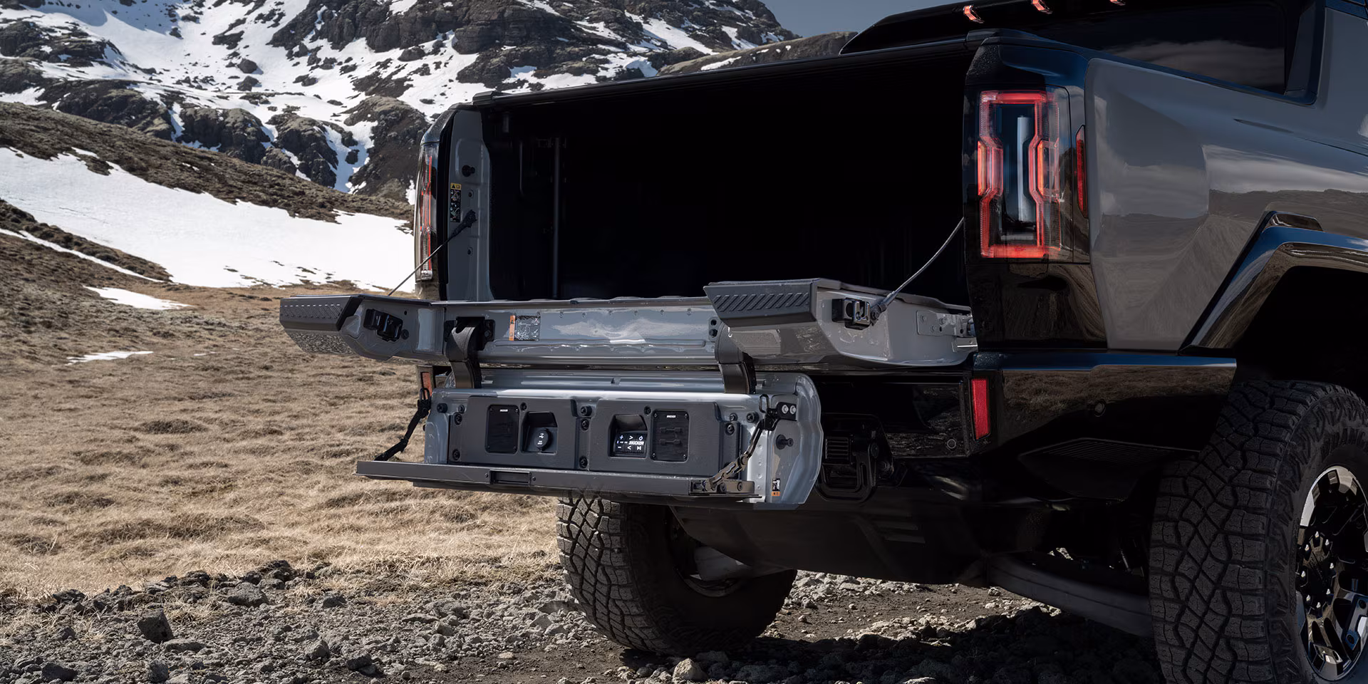 MULTIPRO™ TAILGATE