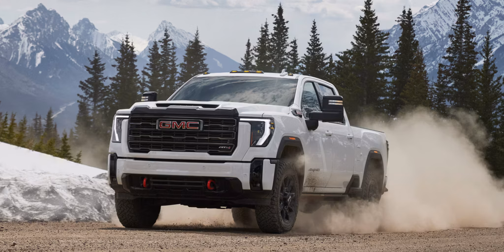DURAMAX 6.6L TURBO-DIESEL V8 ENGINE