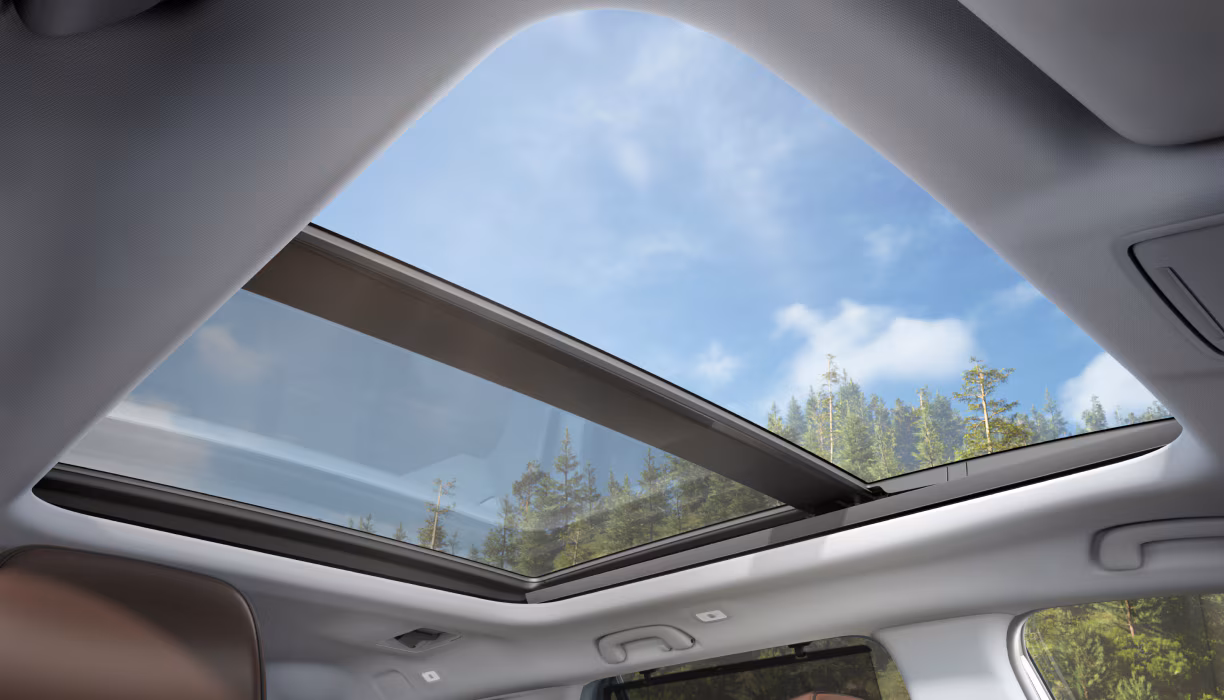 One-Touch Power Panoramic Moonroof