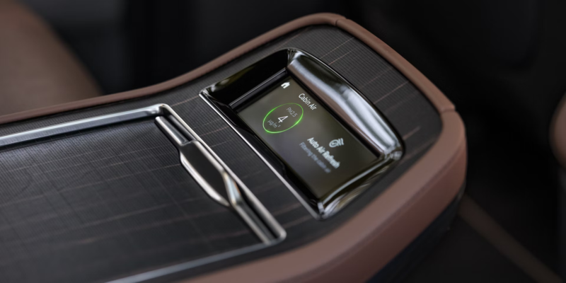 2027 Lincoln Navigator 