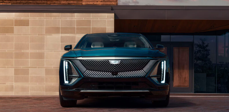 2027 Cadillac Lyriq 